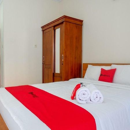 Reddoorz Near Mertasari Beach Dempassar Exterior foto