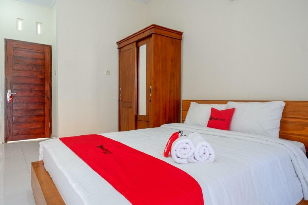 Reddoorz Near Mertasari Beach Dempassar Exterior foto